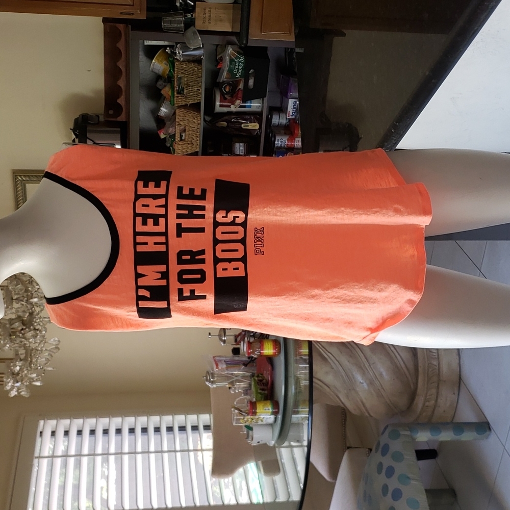 VS tank top